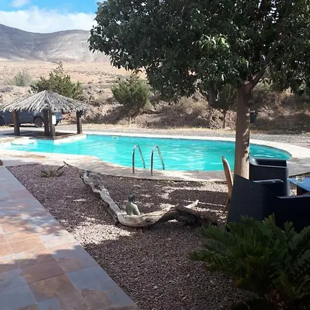 Finca Pichementira * Tefía